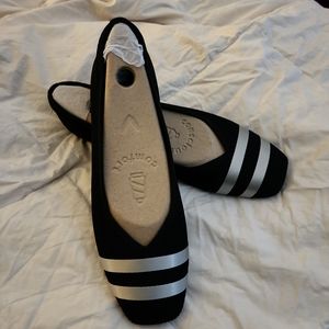 Vivaia square toe flats, black, size 43 EU, satin ribbon trim dresses up…